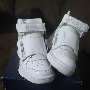 40th anniversary Alien movie Reeboks, in white!